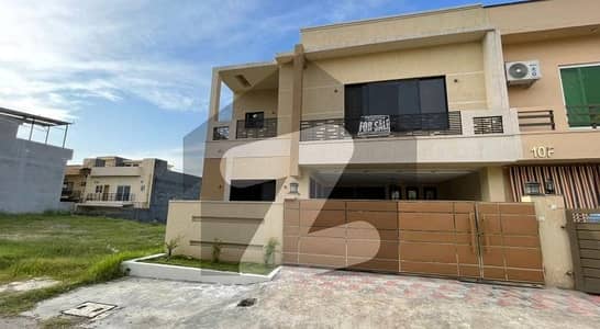 بحریہ ٹاؤن فیز 8 ۔ عمر بلاک بحریہ ٹاؤن فیز 8 ۔ سفاری ویلی,بحریہ ٹاؤن فیز 8,بحریہ ٹاؤن راولپنڈی,راولپنڈی میں 5 کمروں کا 7 مرلہ مکان 3.25 کروڑ میں برائے فروخت۔