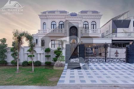 1 KANAL VICTORIAN DESIGN LUXURY VILLA FOR SALE NEAR TO PARK.