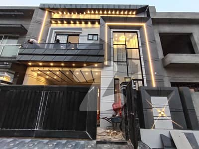 10 marla barnd new house for sale LDA Avenue1