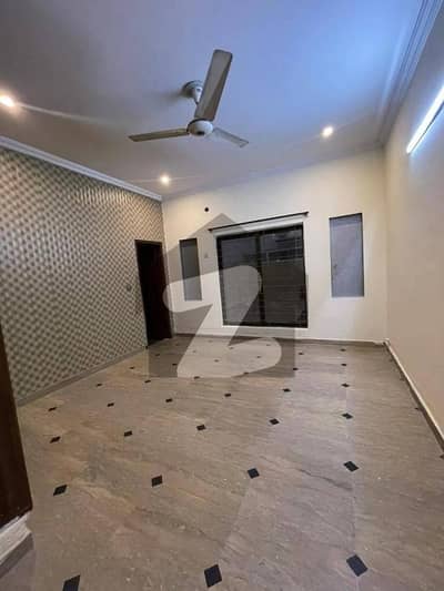 10 Marla Portion Avaliable For Rent
