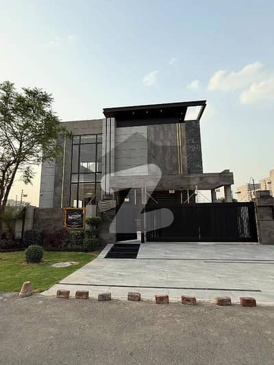 1 kanal house available for rent in DHA phase 6