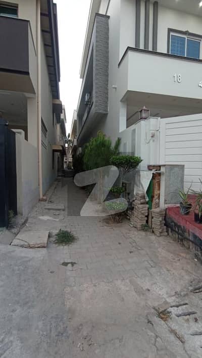 جی ۔ 13/2 جی ۔ 13,اسلام آباد میں 5 کمروں کا 8 مرلہ مکان 6.0 کروڑ میں برائے فروخت۔ جی ۔ 13/2 جی ۔ 13,اسلام آباد میں 5 کمروں کا 8 مرلہ مکان 6.0 کروڑ میں برائے فروخت۔