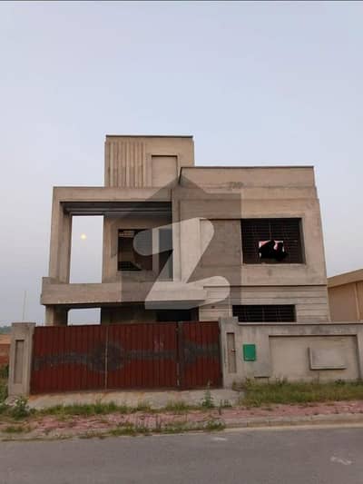 بحریہ ٹاؤن جوہر بلاک بحریہ ٹاؤن سیکٹر ای,بحریہ ٹاؤن,لاہور میں 5 کمروں کا 10 مرلہ مکان 2.5 کروڑ میں برائے فروخت۔