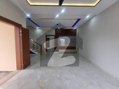 بحریہ انکلیو بحریہ ٹاؤن,اسلام آباد میں 3 کمروں کا 5 مرلہ مکان 2.6 کروڑ میں برائے فروخت۔