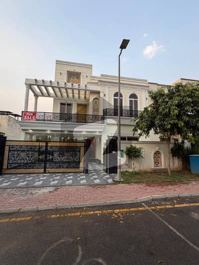 بحریہ آرچرڈ فیز 1 ۔ سینٹرل بحریہ آرچرڈ فیز 1,بحریہ آرچرڈ,لاہور میں 5 کمروں کا 10 مرلہ مکان 3.3 کروڑ میں برائے فروخت۔ بحریہ آرچرڈ فیز 1 ۔ سینٹرل بحریہ آرچرڈ فیز 1,بحریہ آرچرڈ,لاہور میں 5 کمروں کا 10 مرلہ مکان 3.3 کروڑ میں برائے فروخت۔