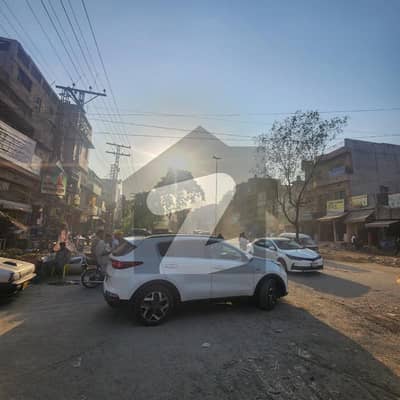 صدر کینٹ,لاہور میں 2 کمروں کا 13 مرلہ دکان 16.5 کروڑ میں برائے فروخت۔