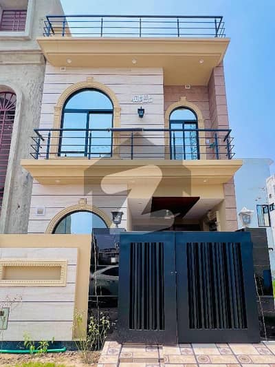 ال-کبیر فیز 2 - بلاک ای الکبیر ٹاؤن - فیز 2,الکبیر ٹاؤن,رائیونڈ روڈ,لاہور میں 3 کمروں کا 3 مرلہ مکان 1.5 کروڑ میں برائے فروخت۔