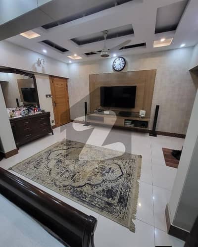 unfurnished full floor apartment for rent 3rd floor family building dha phase 5 badar commerical