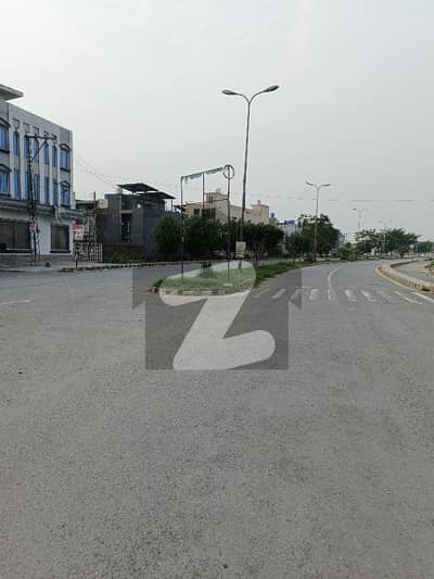 5 MARLA PLOT FOR SALE EDEN BOULEVARD COLLEGE ROAD LAHORE