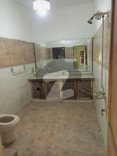 *100% ORIGINAL PICS* 10 MARLA DOUBLE STOREY FULL HOUSE WITH 5.2 KV SOLAR PANEL, 4 TUBULAR BATTRIES, ANALOG ELECTRIC METER, BIG ELECTRICITY SAVING, WITH 5 BEDROOMS, PGECHS (PUNJAB) PHASE 2, PARK FACING, NEAR MARKET, SCHOOL, RAHIM STORE, COLLEGE ROAD