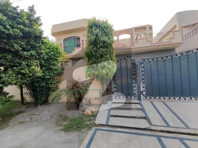 ڈی ایچ اے فیز 2 ڈیفنس (ڈی ایچ اے),لاہور میں 5 کمروں کا 1 کنال مکان 7.25 کروڑ میں برائے فروخت۔