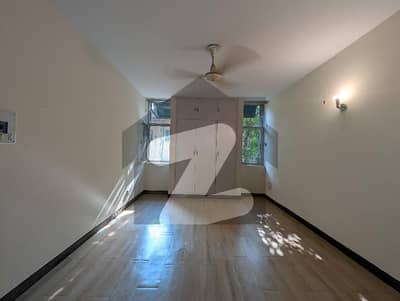 10-Marla 3-Bedroom's Fully Renovated Apartment For Rent in Askari-2 Lahore Cantt.