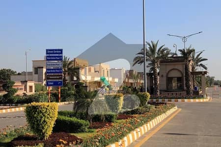 ڈریم گارڈنز فیز 1 ڈریم گارڈنز,ڈیفینس روڈ,لاہور میں 1 کنال کمرشل پلاٹ 26.0 کروڑ میں برائے فروخت۔