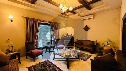 1 Kanal Most Beautiful House For Sale DHA Phase 3