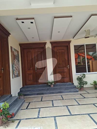 1 Kanal ( 50*90 ) Used House with 15 KW Solar System Installed. 1 Kanal ( 50*90 ) Used House with 15 KW Solar System Installed.
