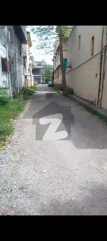آئی ۔ 8 اسلام آباد میں 5 کمروں کا 10 مرلہ مکان 12.5 کروڑ میں برائے فروخت۔