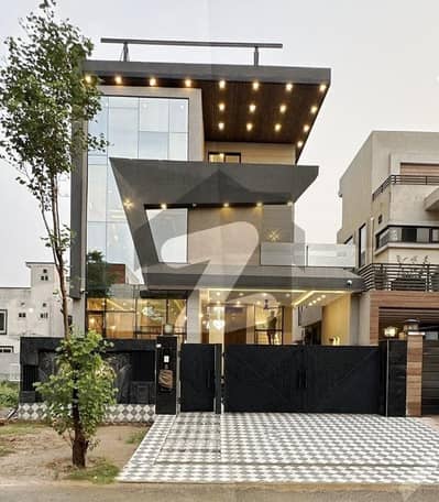 3 Years Installments Plan 10 Marla Brand New House For Sale In Park View City