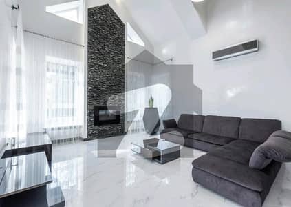 Ready To sale A Flat 500 Square Feet In Bahria Town - Sector E Lahore