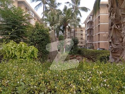 A Stunning Flat Is Up For Grabs In Gulshan-E-Iqbal - Block 16 Karachi