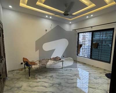 1 Kanal House For Sale In The Perfect Location Of E-11/3 1 Kanal House For Sale In The Perfect Location Of E-11/3