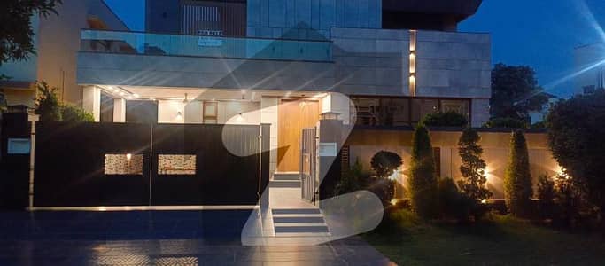 ای ایم ای سوسائٹی ۔ بلاک ای ای ایم ای سوسائٹی,لاہور میں 5 کمروں کا 1 کنال مکان 11.45 کروڑ میں برائے فروخت۔