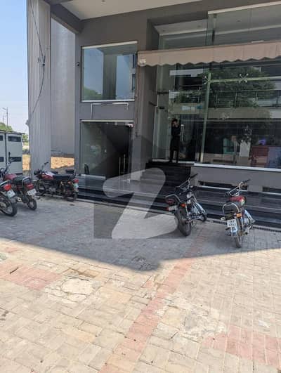 ڈی ایچ اے فیز 6 - سی سی اے بلاک ڈی ایچ اے فیز 6,ڈیفنس (ڈی ایچ اے),لاہور میں 1 کمرے کا 8 مرلہ دفتر 2.5 لاکھ میں کرایہ پر دستیاب ہے۔ ڈی ایچ اے فیز 6 - سی سی اے بلاک ڈی ایچ اے فیز 6,ڈیفنس (ڈی ایچ اے),لاہور میں 1 کمرے کا 8 مرلہ دفتر 2.5 لاکھ میں کرایہ پر دستیاب ہے۔