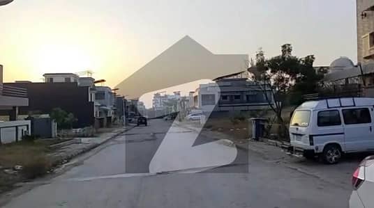 10 Marla Extra Land Park Face Plot C Block Phase 8