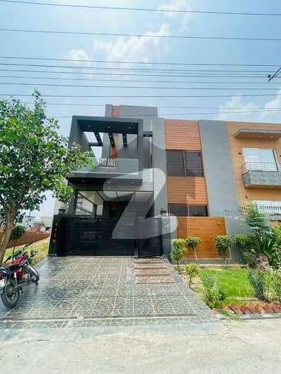 10 Marla Brand New House For Sale Prime Location LDA Avenue 1 M Block
