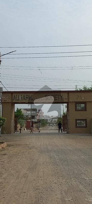 600 SQUARE YARDS PARKFACING CORNER PLOT FOR SALE IN ALIGARH 9A/2