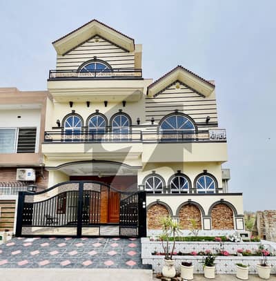 ULTRA LUXURY BRAND NEW HOUSE FOR SALE G-14/3