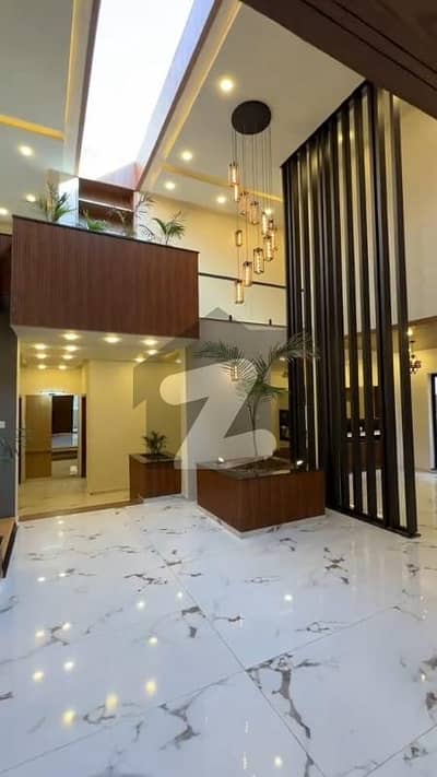10 Marla House In Top City 1 - Block A For sale At Good Location