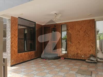 10 Marla Beautiful House Available For Rent Near To Giga Mall