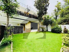 F-6 500 Square Yead House 04 Bedroom with Attached Bathroom Drawing and Dining TV Lounge Kitchen Fully Renovated House F-6 500 Square Yead House 04 Bedroom with Attached Bathroom Drawing and Dining TV Lounge Kitchen Fully Renovated House