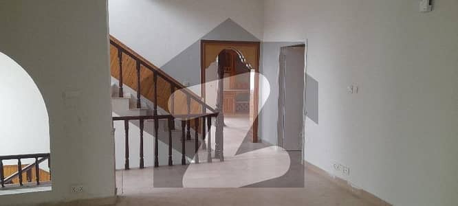 House For Rent In F-10/2 House For Rent In F-10/2