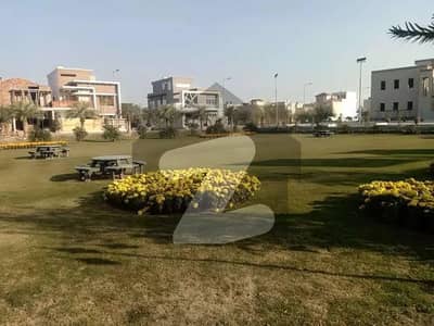 کینال ویلی مین کینال بینک روڈ,لاہور میں 3 مرلہ رہائشی پلاٹ 47.9 لاکھ میں برائے فروخت۔