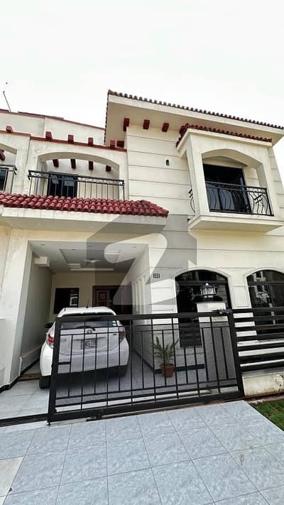 5 Marla House Available For Rent Park View City