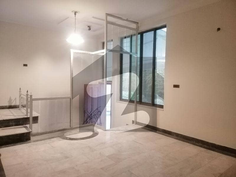 3 bed upper portion 3 bed upper portion