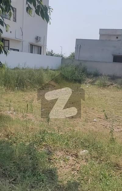 1134 U Prime Location Plot Available In A Secure And Well-Developed Area. Ideal For Investment Or Building Your Dream Home With All Basic Utilities Nearby.
