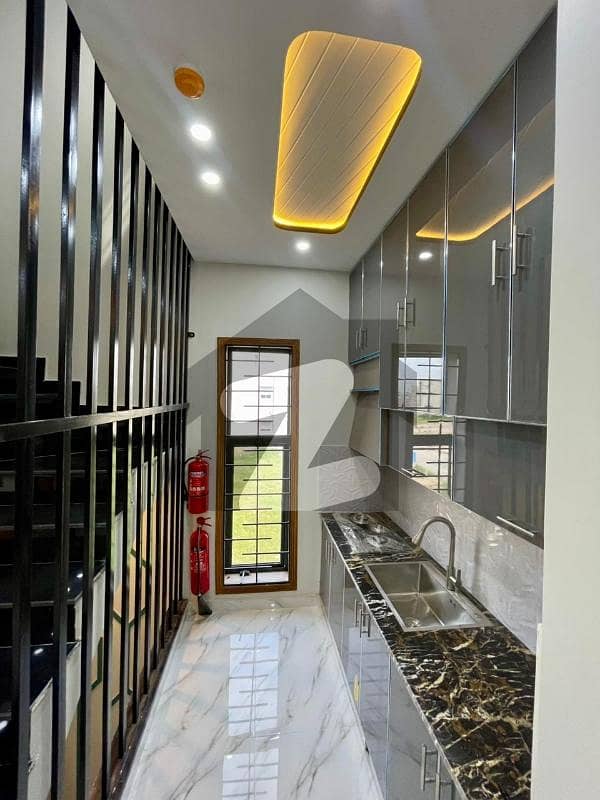 9 9