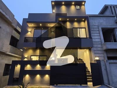 Corner 5 Marla Beautiful House For Sale Corner 5 Marla Beautiful House For Sale