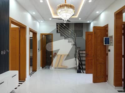 Good Location House Of 10 Marla Available In DC Colony - Indus Block