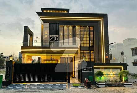 بحریہ ٹاؤن رفیع بلاک بحریہ ٹاؤن سیکٹر ای,بحریہ ٹاؤن,لاہور میں 5 کمروں کا 10 مرلہ مکان 3.4 کروڑ میں برائے فروخت۔