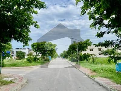 ٹاپ سٹی 1 اسلام آباد میں 5 مرلہ رہائشی پلاٹ 56.0 لاکھ میں برائے فروخت۔ ٹاپ سٹی 1 اسلام آباد میں 5 مرلہ رہائشی پلاٹ 56.0 لاکھ میں برائے فروخت۔