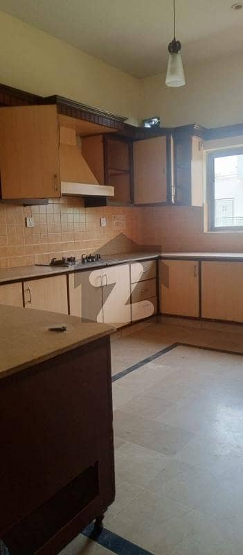 One canal Brand new upper portion available for Rent in Doctor Housing society near police foundation