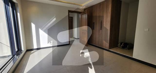 ایف ۔ 6 اسلام آباد میں 6 کمروں کا 1 کنال مکان 13.95 لاکھ میں کرایہ پر دستیاب ہے۔
