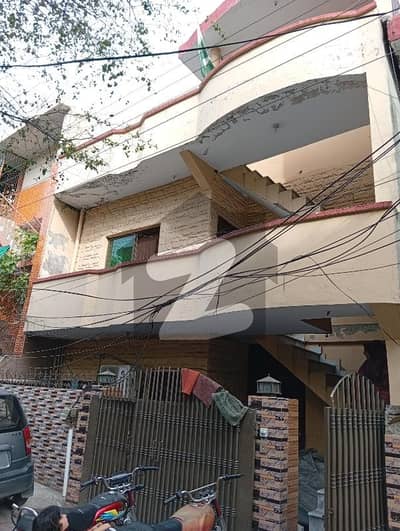 House for Sale in i-10/1 (25x40)