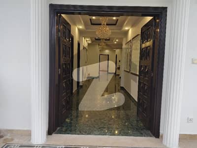 1.5 Kanal Upper Portion Available For Rent Bahria Town Phase 7 Spring North