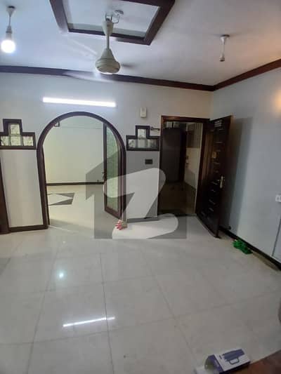 WELL RENOVATED 2 BED DD FLAT AVAILABLE FOR SALE IN GULSHAN-E-IQBAL