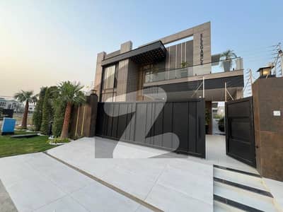ڈی ایچ اے فیز 1 ۔ سیکٹر ایم ڈی ایچ اے فیز 1,ڈی ایچ اے ڈیفینس,ملتان میں 6 کمروں کا 1 کنال مکان 6.7 کروڑ میں برائے فروخت۔ ڈی ایچ اے فیز 1 ۔ سیکٹر ایم ڈی ایچ اے فیز 1,ڈی ایچ اے ڈیفینس,ملتان میں 6 کمروں کا 1 کنال مکان 6.7 کروڑ میں برائے فروخت۔