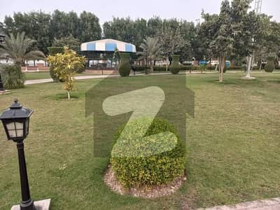 Bahria orchard Plot No 405# olca facing park pup map charges also paid